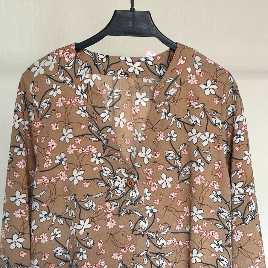 شومیز سایز بزرگ دخترانه آستین سه ربع گلدار - تصویر 2