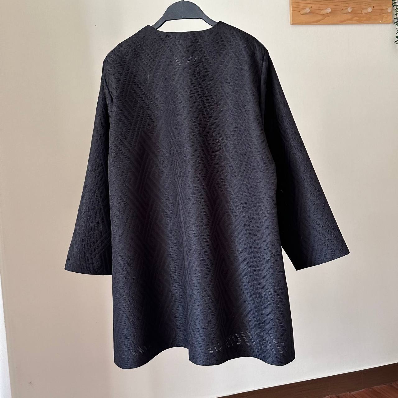 مانتو کتی ژاکارد سایز بزرگ مشکی خط - تصویر 3